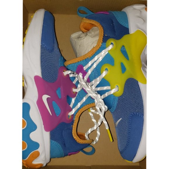 Nike Youth React Presto (4.5Y) - Picture 3 of 4